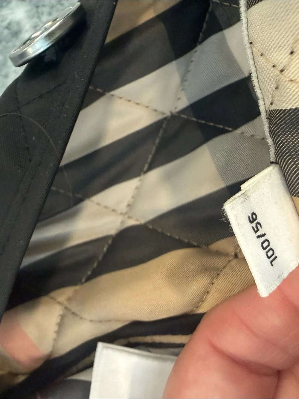 Burberry kids quilted jacket black size 4